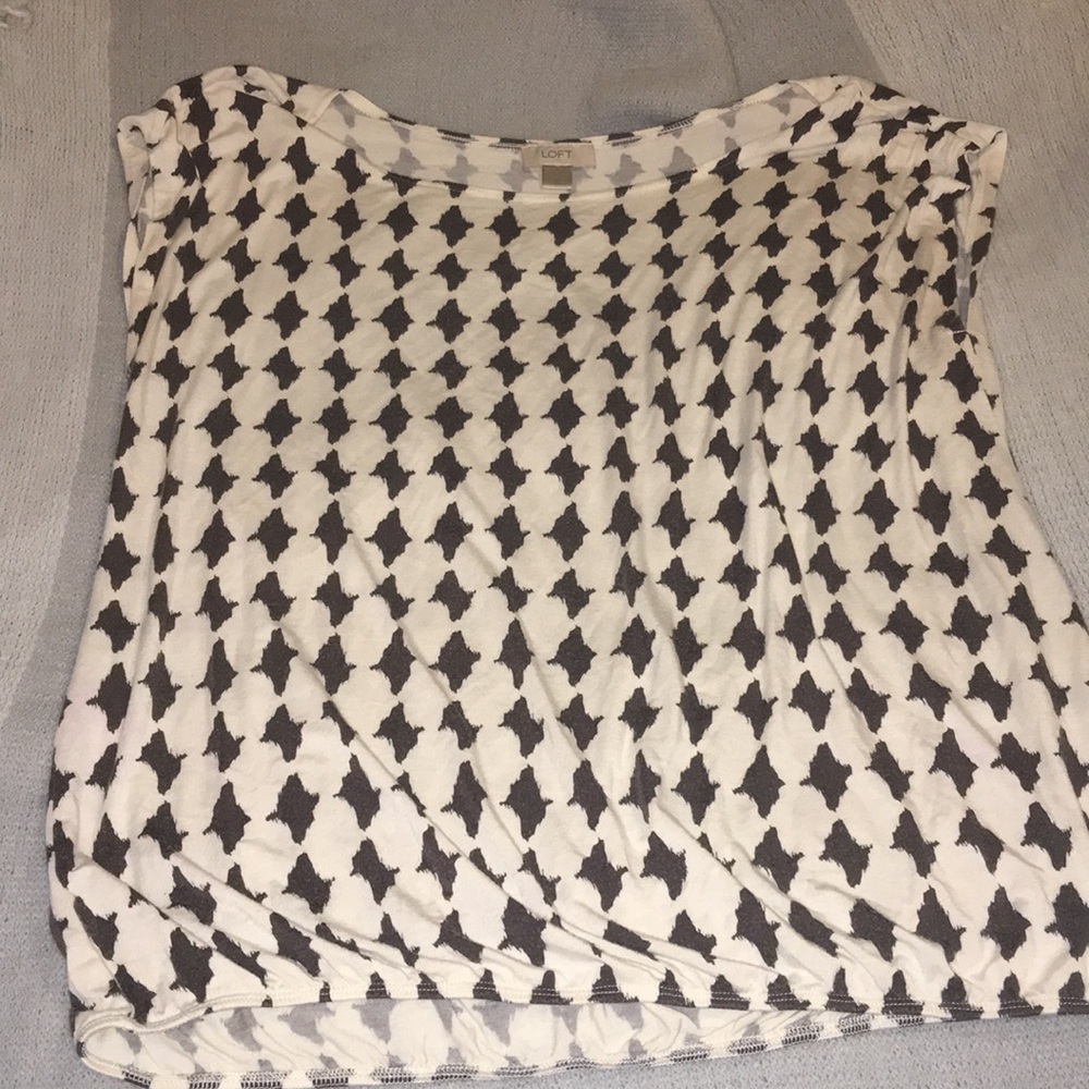 * *BOGO ITEM * Loft* Gray and Cream tank
